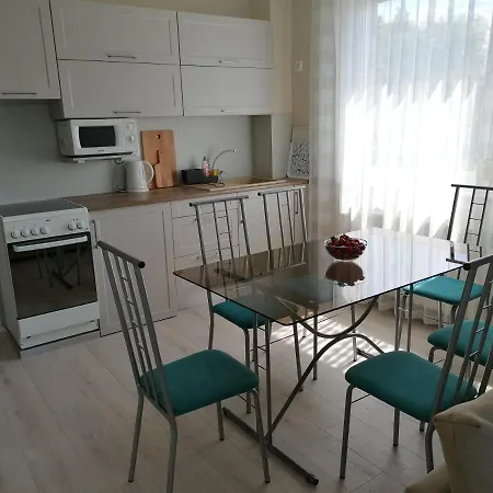 Apartament Lilla *